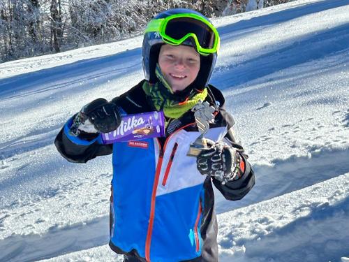 Das Allgäu ist Ideal zum Skifahren lernen für Kinder. Sprechen Sie uns an.