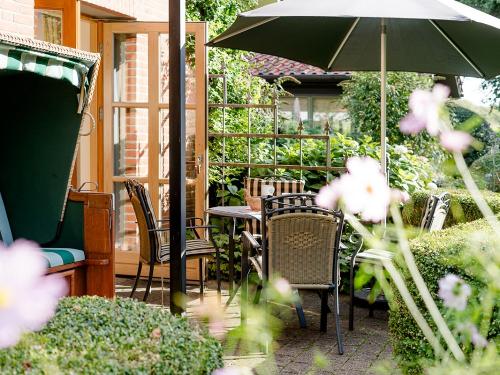 de-heuhoff-hedwigsruh_gr-fewo-terrasse-3