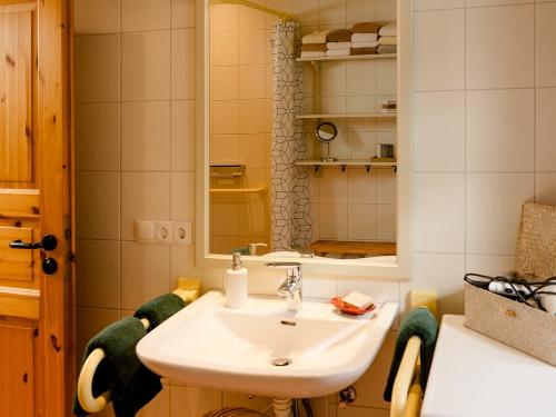 de-heuhoff-hedwigsruh_gr-fewo-badezimmer-2