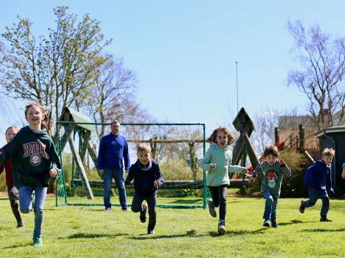 Spiel&Spaß auf dem Spielplatz vom Bauernhof bei Familie Wullff