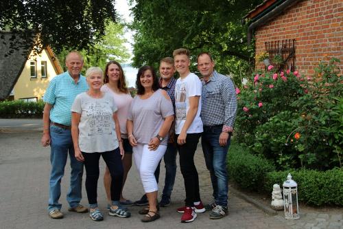 img_7288kleinfamilieauffahrt