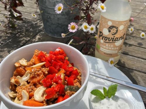 herzhafte Stärkung im Feldcafé