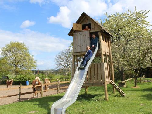 spielturm_neversfelde spielturm_neversfelde