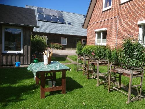 Grillplatz ist vorbereitet jeden Montag Abend im Sommer grillen wir gemeinsam