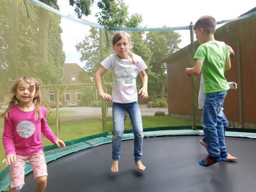 Trampolin mit Schutznetz