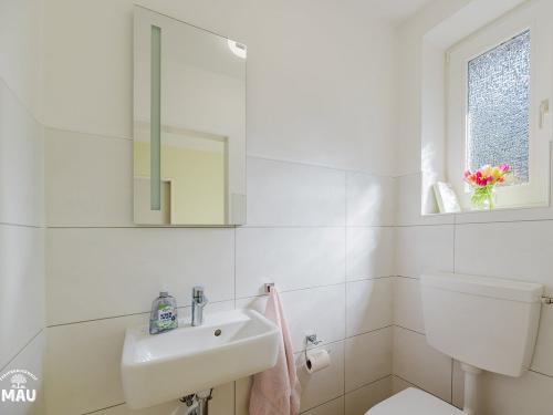 Ferienbauernhof Mau - Haus 1- Das Gäste- WC im Erdgeschoss