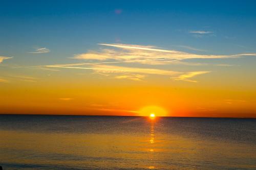 Sonnenaufgang am Weltstrand Presen