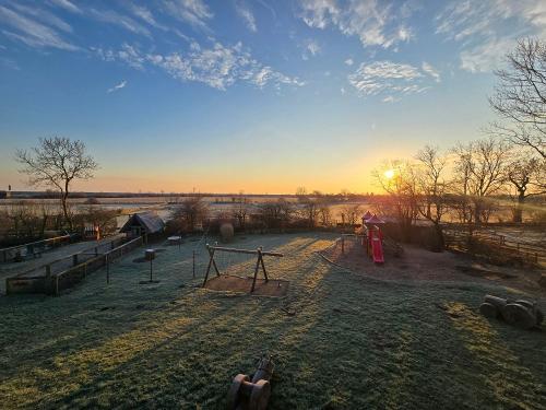 Winterlicht am Hof Winterlicht am Hof