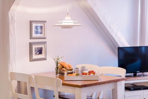 friederikehegner_2019_ferienwohnung-fotoservice.de_ferienhofkhlerfehmarn_fewo1_web-59