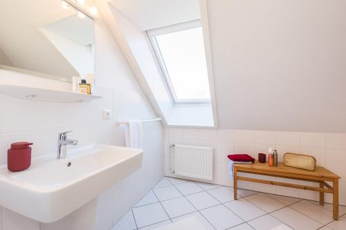ferienhofkhlerfehmarn_fewo1_bad