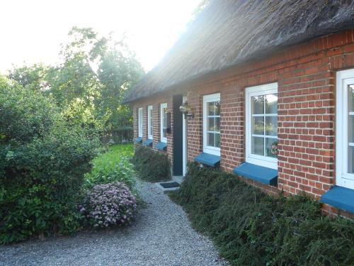 Marienhaus vorne