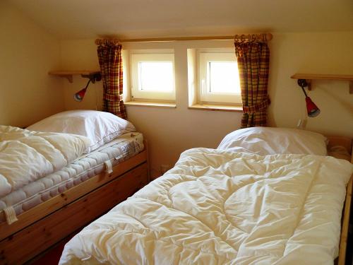 Schlafzimmer mit 2 Einzelbetten