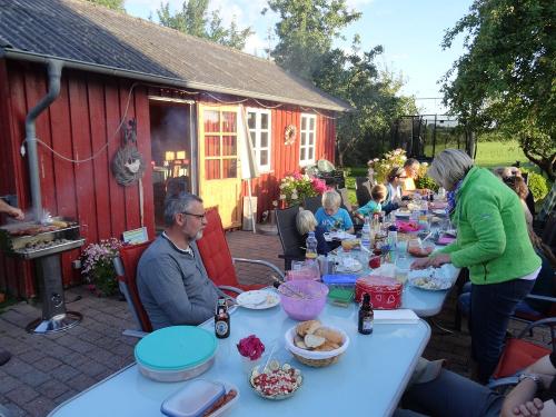 Grillabend mit Gästen