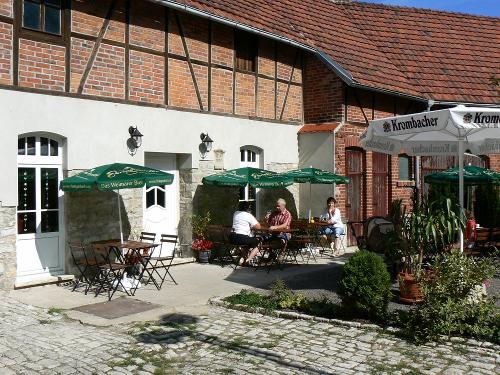 Terrasse vor dem Frühstücks- und Aufenthaltsraum