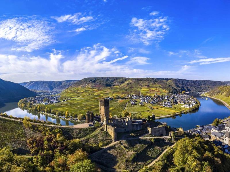 Ellenz-Poltersdorf, Beilstein und Ruine Metternich