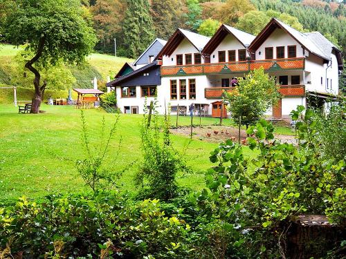 Baunhöller Mühle - Gartenansicht Baunhöller Mühle - Gartenansicht