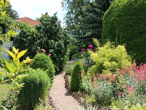 Garten im Bio-Weingut in Flomborn
