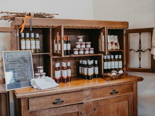 Regionale Produkte in der Winothek im Paulushof