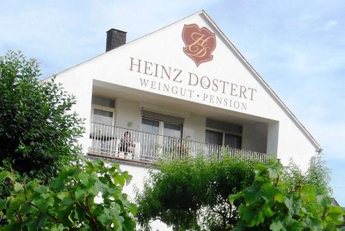 Gästezimmer im Weingut Heinz Dostert in Nittel
