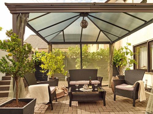Überdachte Terrasse