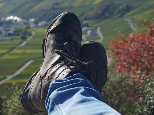 Wanderpause in den Weinbergen