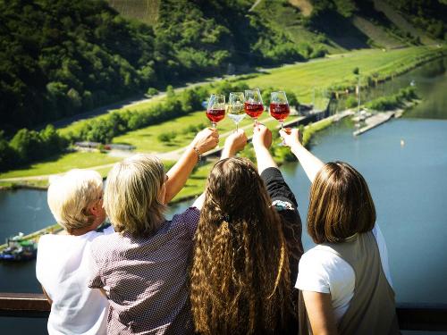 Weinprobe bei einer Weinwanderung