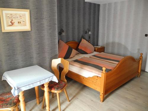 Doppelzimmer mit Dusche & WC