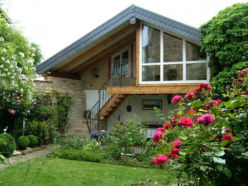 Bauern- & Winzerhof Zum Kelterhaus: Garten