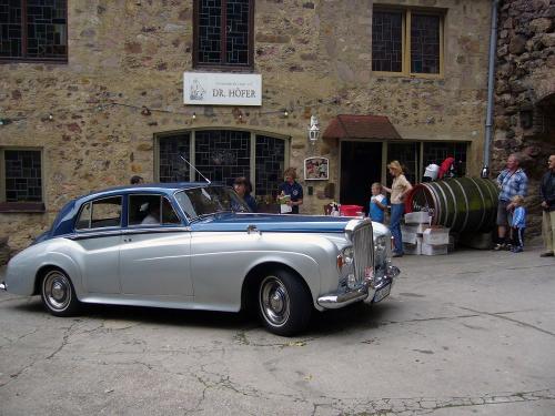 Oldtimer im Weingut Schlossmühle