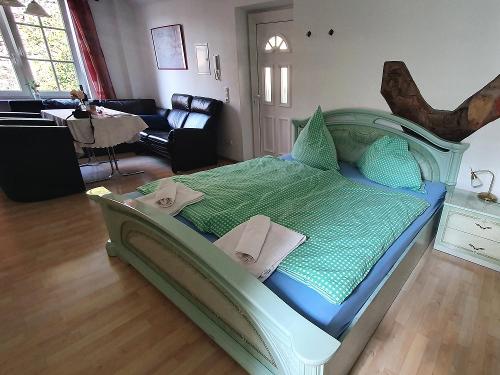 Tower-Appartement: Wohn-Schlafraum