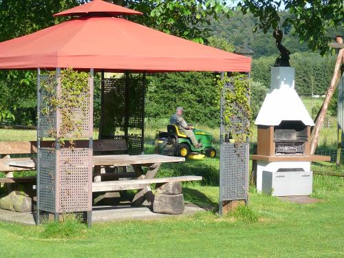 Grillpavillon am Bauernhof Schneidmühle