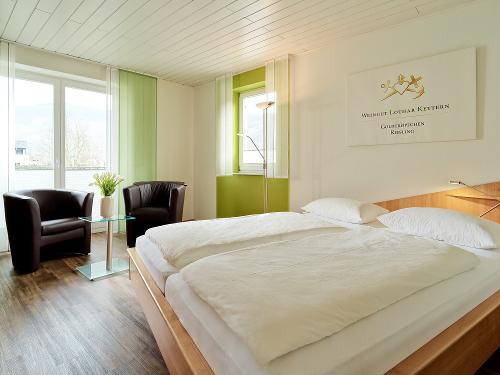 Doppelzimmer im Weingut Kettern Doppelzimmer im Weingut Kettern