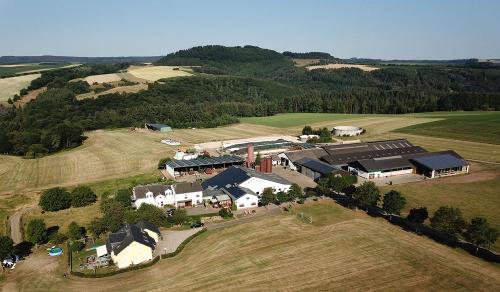 Kapellenhof in Manderscheid: Luftaufnahme