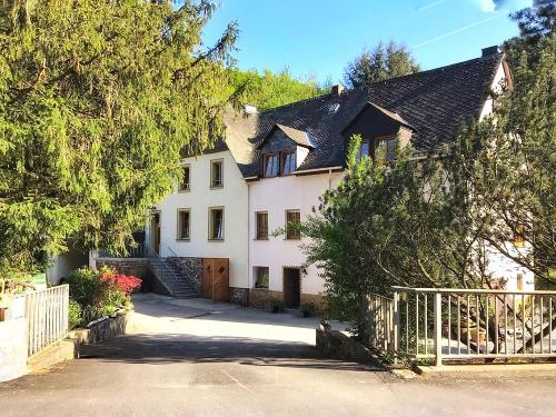 Ferienweingut Dreiherrenmühle an der Mosel
