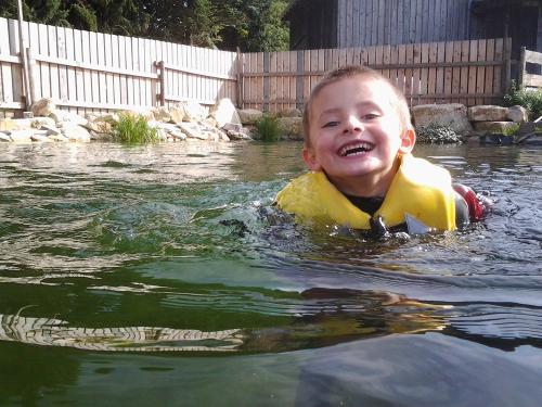 Badespaß im Schwimmteich