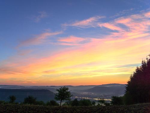 Sonnenaufgang zwischen Mosel und Saar