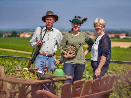 Mit uns auf Jagd gehen Mit uns auf Jagd gehen