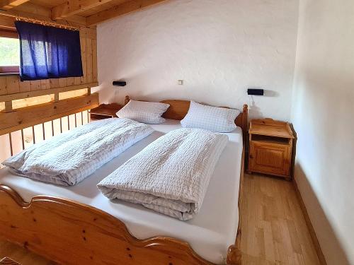 offene Galerie mit Doppelbett