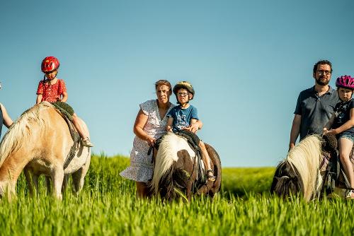 Beim Ponyreiten