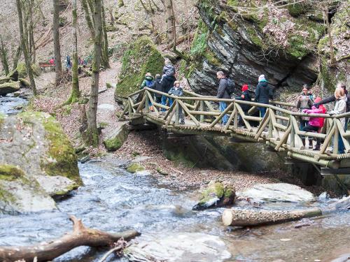 Wandern in der Klamm