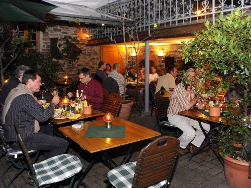 Gutshof Zenz in Ediger-Eller an der Mosel
