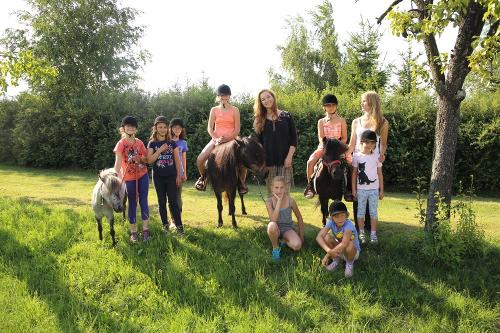 Kinderspaß mit den Ponys