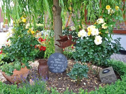 Blumenbeet im Garten