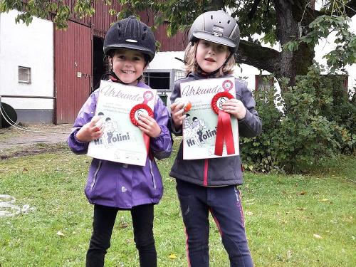 Kinder im Hippolini-Kinderreitkurs