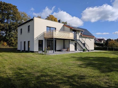 Forsthaus mit Fewo Schwalbennest und Waldblick