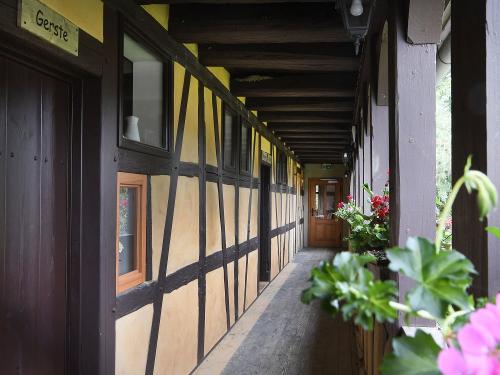 Laubengang Herberge