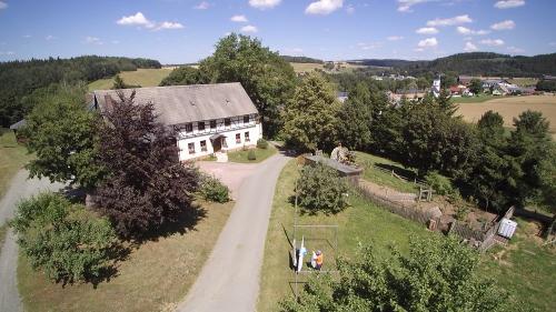 Berghof mit Weckersdorf
