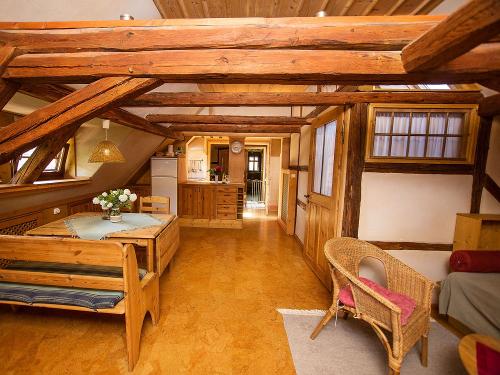 Ferienwohnung Körnerboden: Wohnbereich mit offener Küche