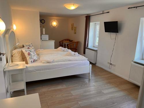 PHOTO-2025-08-04-12-05-15