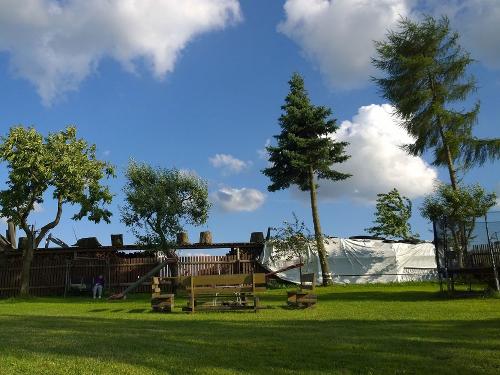 Garten mit Grillplatz